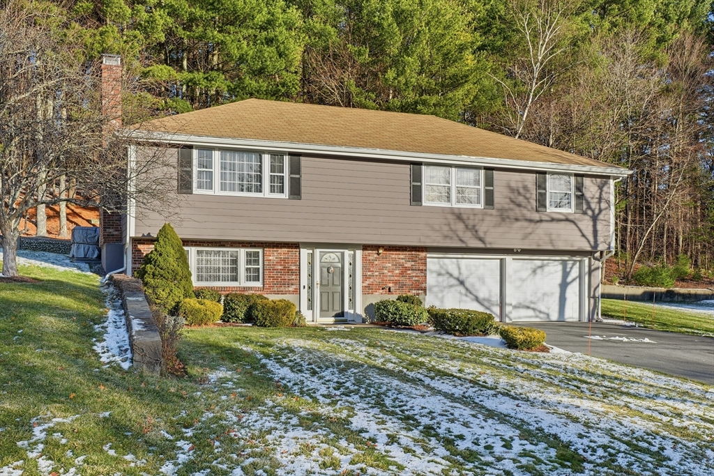 55 Ledgewood Road Framingham, MA 01701 - Photo 3 of 42