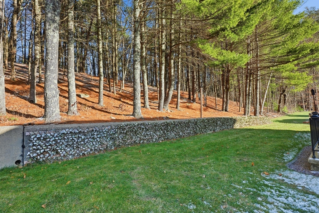 55 Ledgewood Road Framingham, MA 01701 - Photo 34 of 42