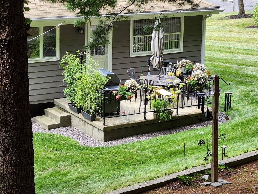 55 Ledgewood Road Framingham, MA 01701 - Photo 36 of 42