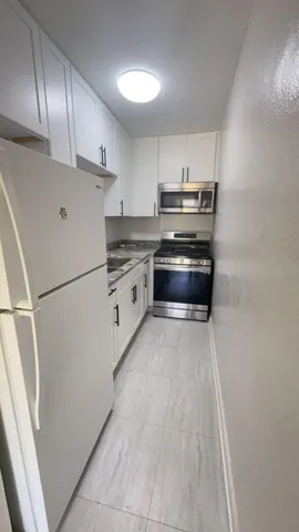 $1,300 | 3104 Azalea Drive, Unit B, North Charleston, SC 29405