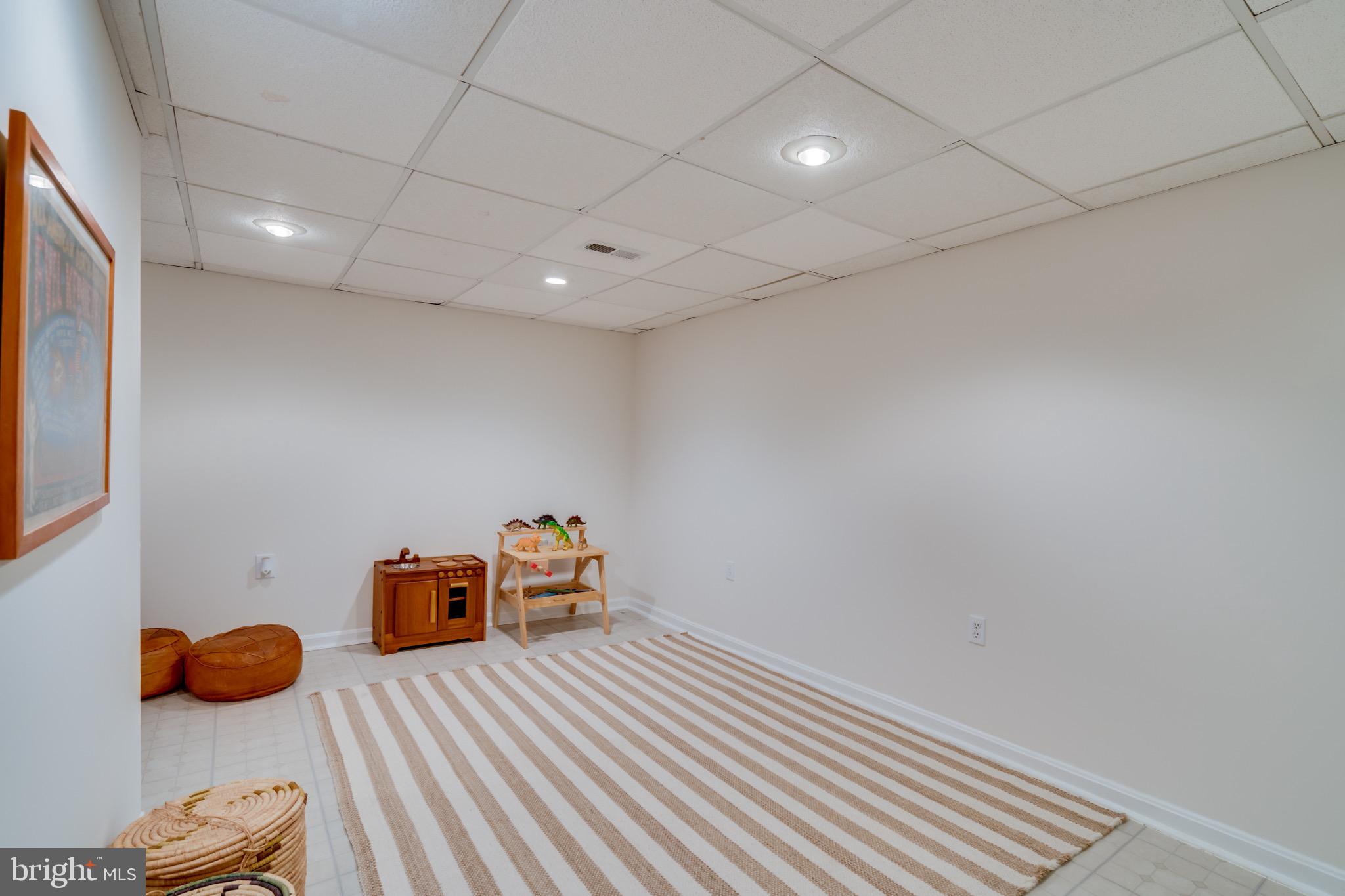 6490 Franconia Road Springfield, VA 22150 - Photo 23 of 34 a view of a room with wooden floor