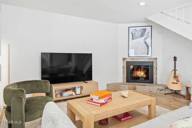 $719,000 | 3728 Summershore Lane, Westlake Village, CA 91361