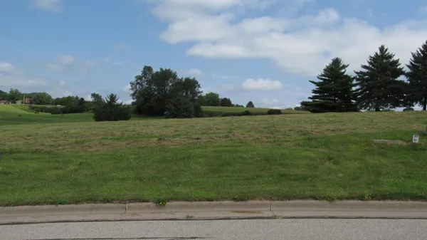 $48,900 | Lot 31 16th Fairway Drive, Viroqua, WI 54665