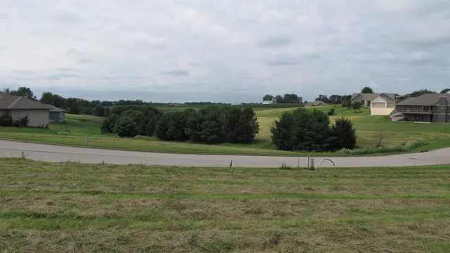 $48,900 | Lot 31 16th Fairway Drive, Viroqua, WI 54665