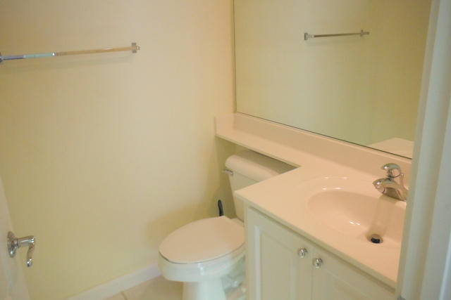 158 Promenade Way Jupiter, FL 33458 - Photo 18 of 23 Half Bath