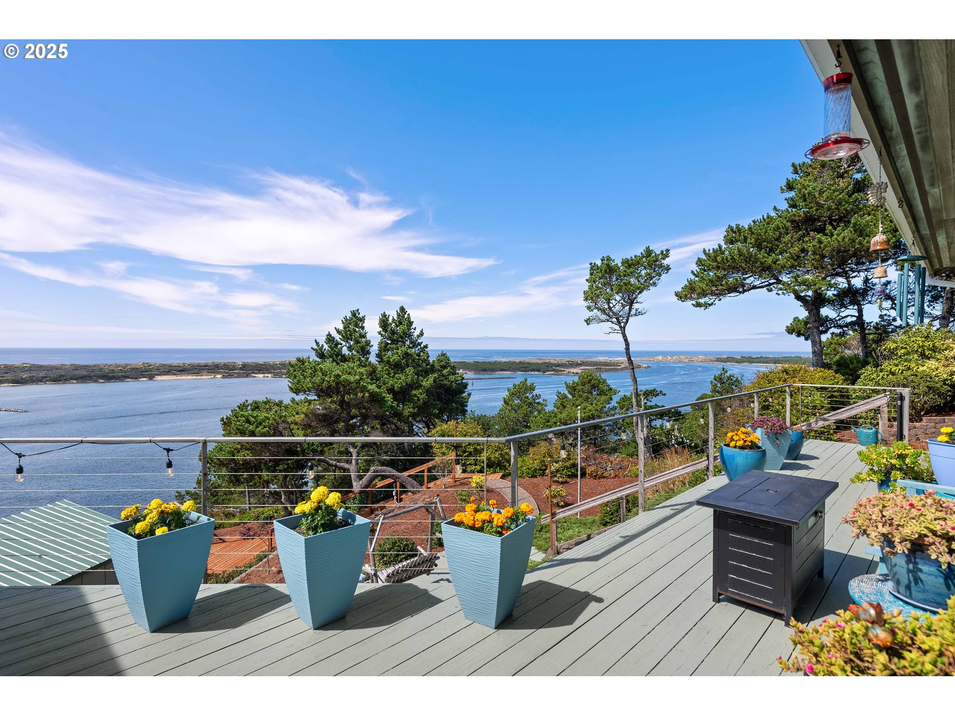 53 Shoreline Drive Florence, OR 97439 - Photo 26 of 36 a view of a terrace with sitting area