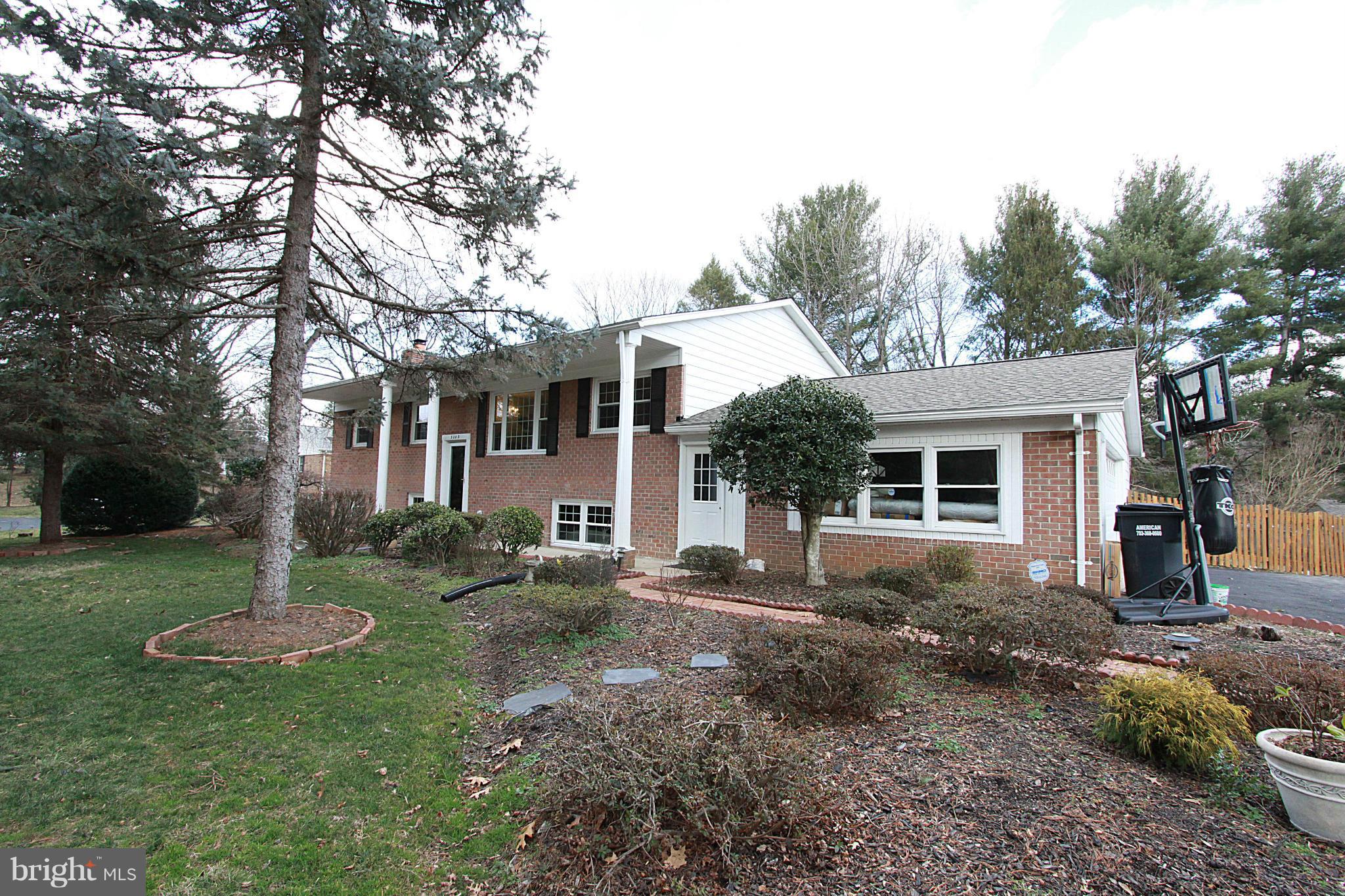 3203 Fox Mill Road Oakton, VA 22124 - Photo 1 of 27 Exterior (Front)