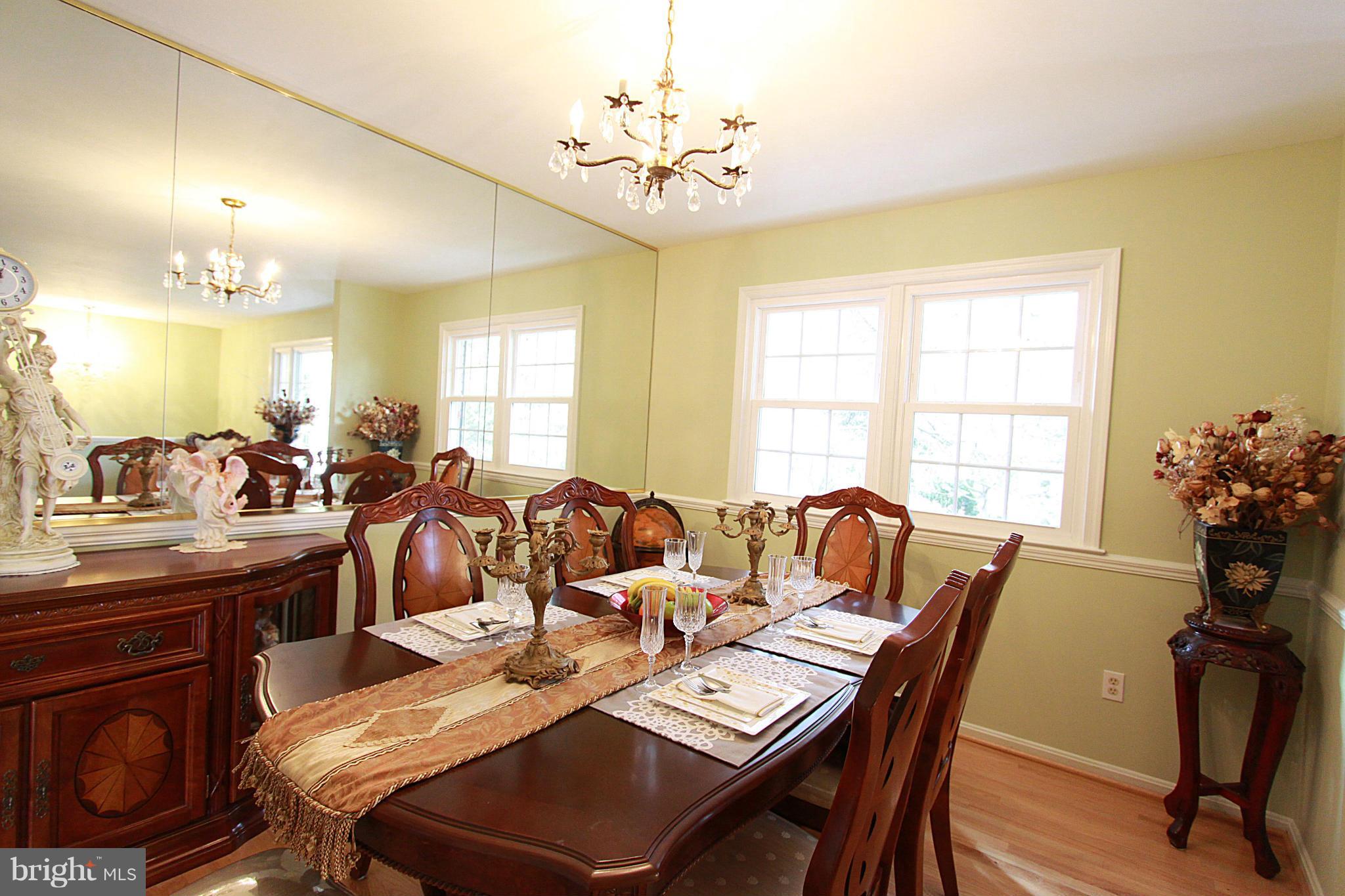 3203 Fox Mill Road Oakton, VA 22124 - Photo 11 of 27 Dining Room