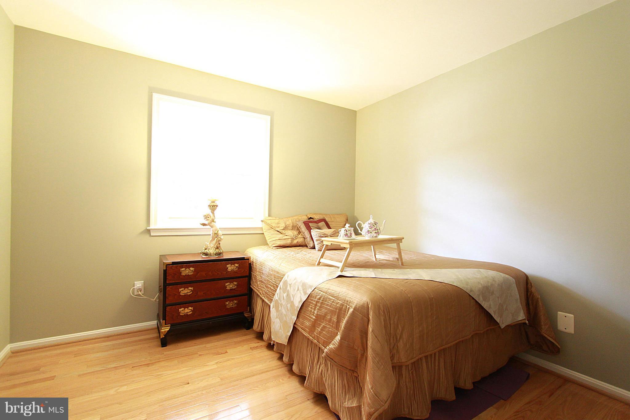 3203 Fox Mill Road Oakton, VA 22124 - Photo 20 of 27 Bedroom