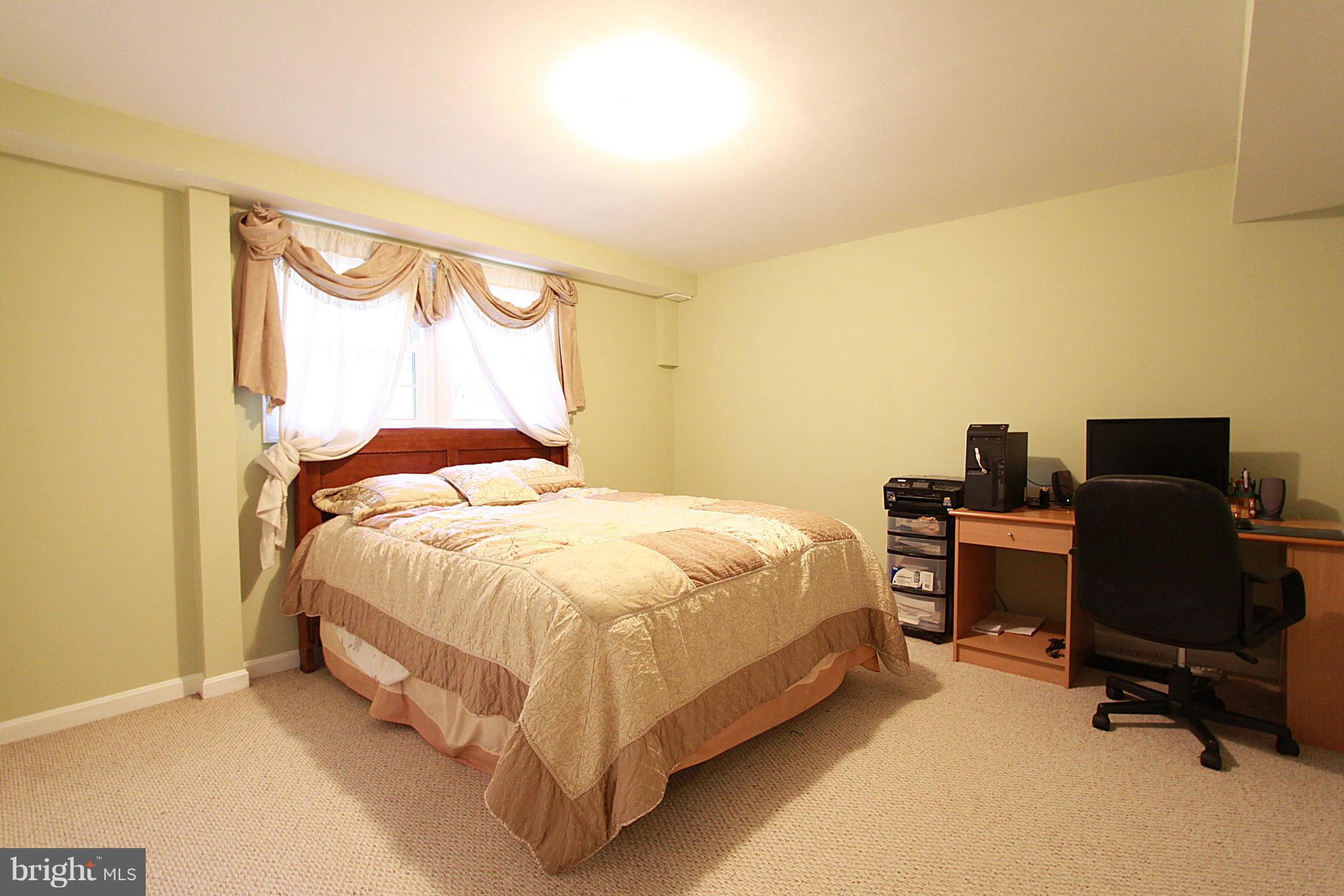 3203 Fox Mill Road Oakton, VA 22124 - Photo 21 of 27 Bedroom