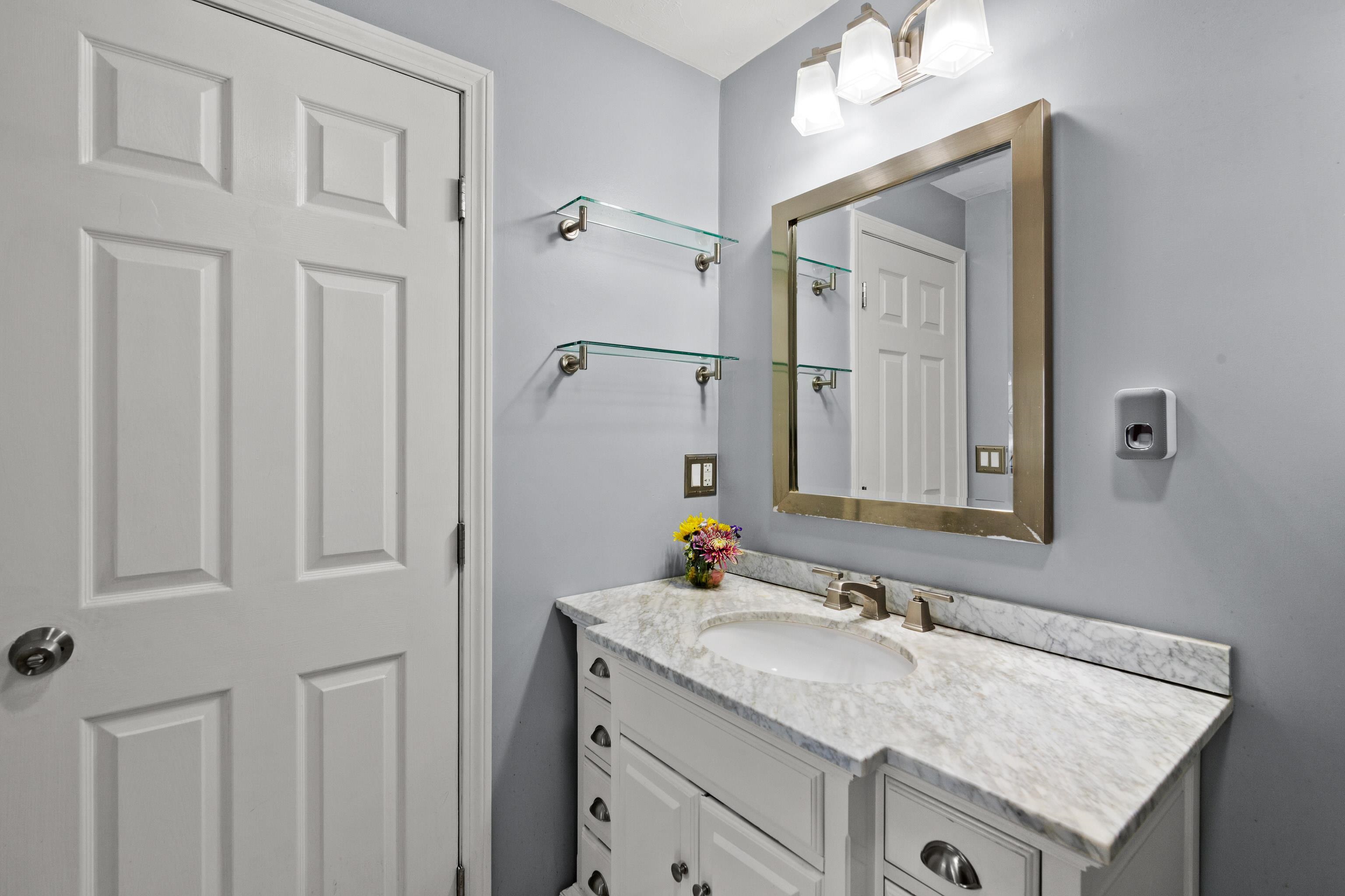 17 Plasic Road, Unit 17 Merrimack, NH 03054 - Photo 17 of 36