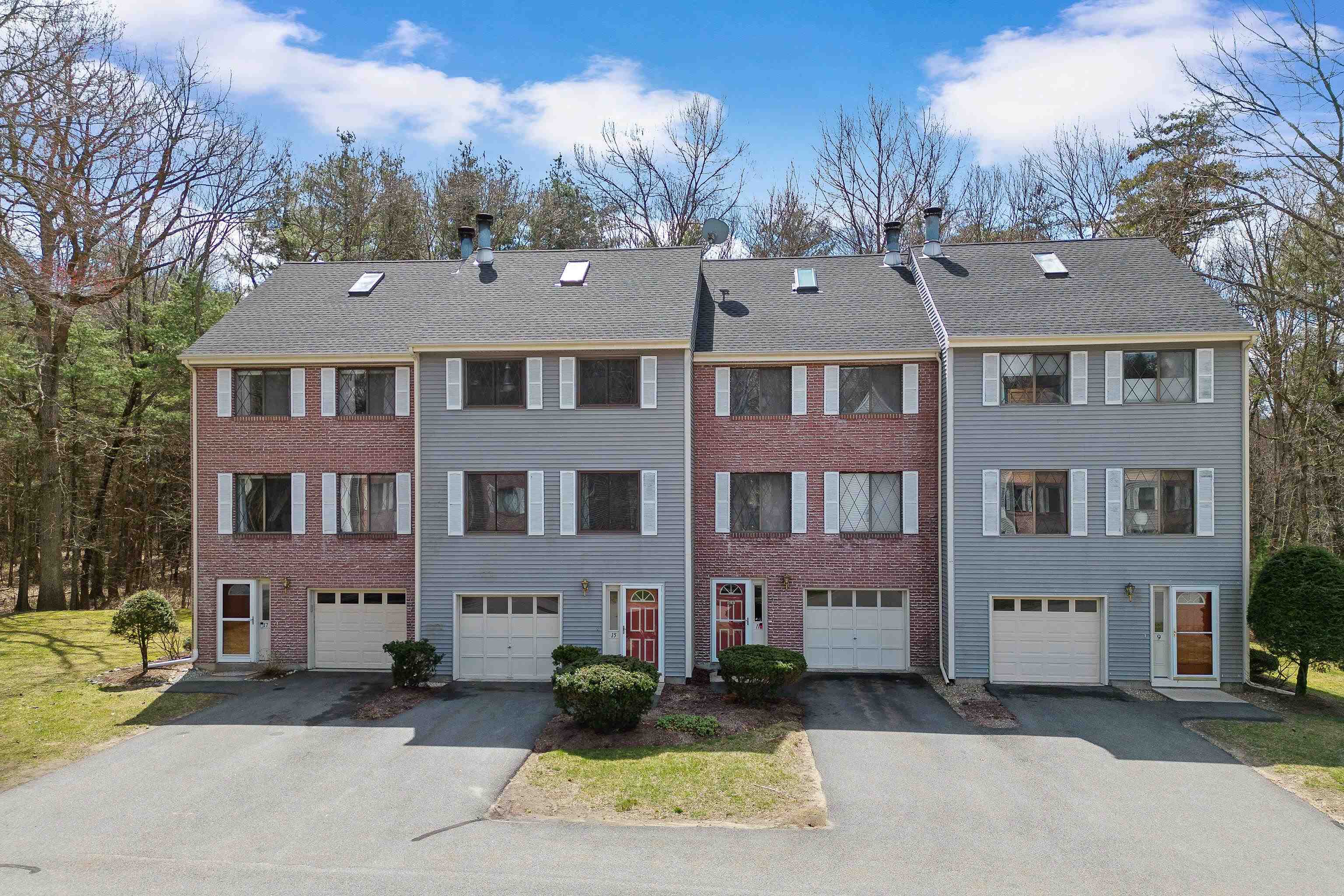 17 Plasic Road, Unit 17 Merrimack, NH 03054 - Photo 2 of 36