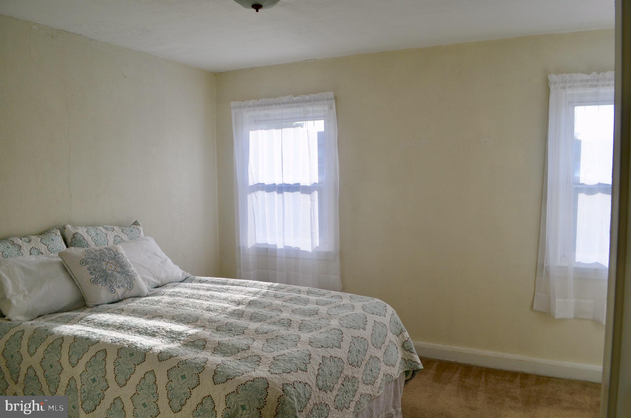 503 Sunset Road Baltimore, MD 21223 - Photo 13 of 21 Master Bedroom is spacious and bright!