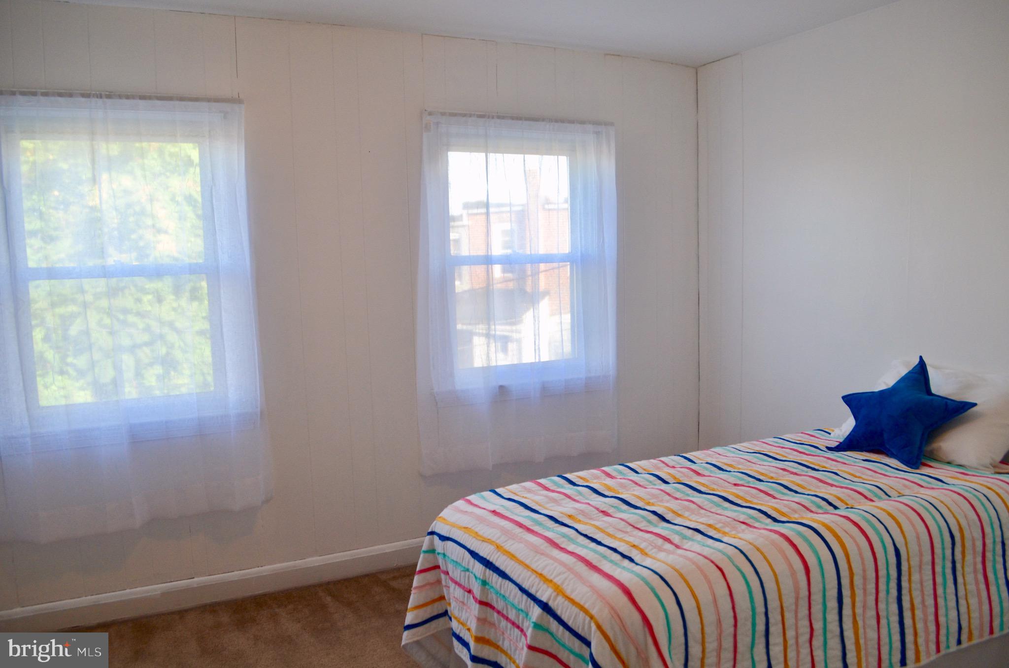 503 Sunset Road Baltimore, MD 21223 - Photo 16 of 21 Large Bedroom #2 with ceiling fan!