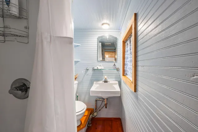 $1,277,000 | 212 East Hudson Avenue, Folly Beach, SC 29439