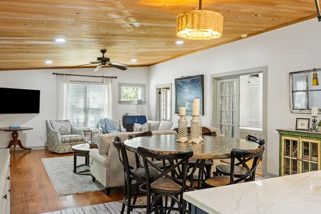 $1,277,000 | 212 East Hudson Avenue, Folly Beach, SC 29439