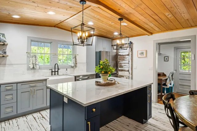 $1,277,000 | 212 East Hudson Avenue, Folly Beach, SC 29439