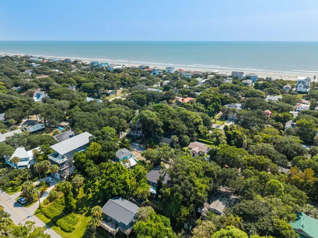 $1,277,000 | 212 East Hudson Avenue, Folly Beach, SC 29439