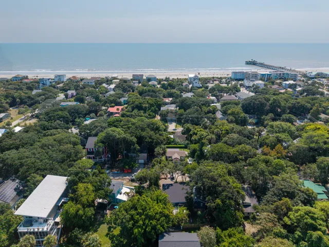 $1,277,000 | 212 East Hudson Avenue, Folly Beach, SC 29439