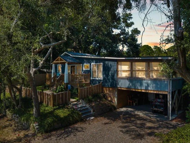 $1,277,000 | 212 East Hudson Avenue, Folly Beach, SC 29439