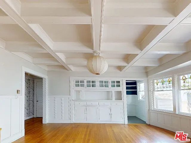 a view of outdoor space yard and porch