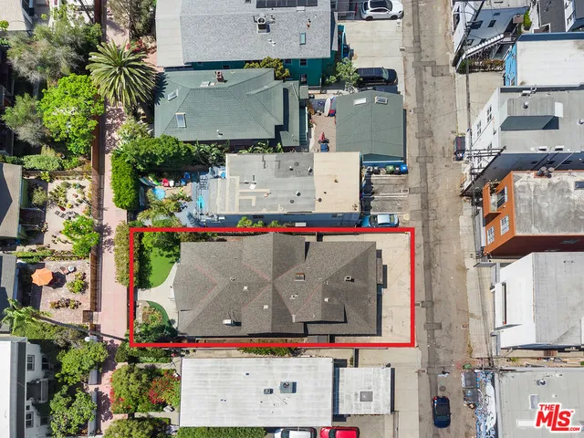 $2,595,000 | 45 Breeze Avenue, Venice, CA 90291
