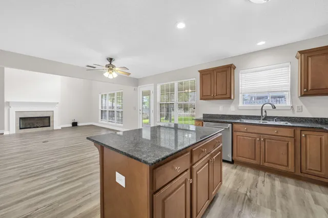 $597,750 | 202 Gracie Lane, Niceville, FL 32578