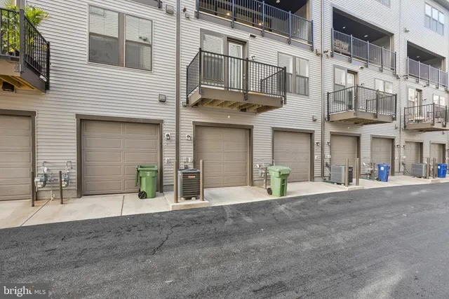 $599,999 | 124 B Locke Street, Baltimore, MD 21230