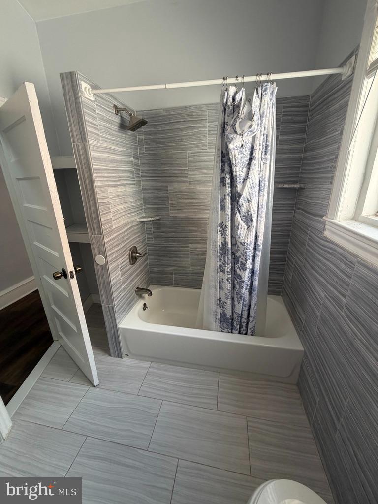 64 West Sharpnack Street Philadelphia, PA 19119 - Photo 20 of 25