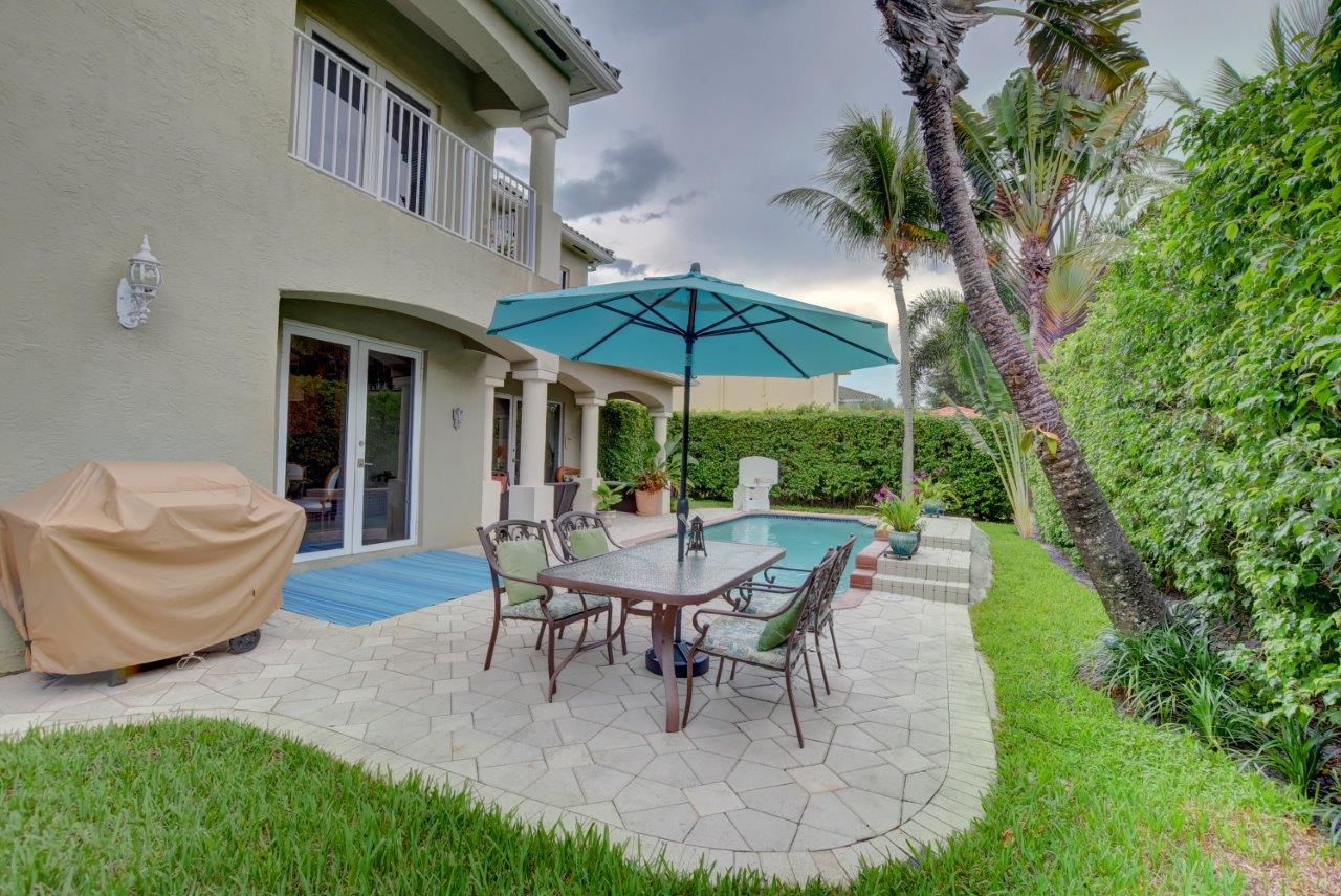1715 Southwest 2nd Avenue Boca Raton, FL 33432 - Photo 11 of 71 Backyard Patio