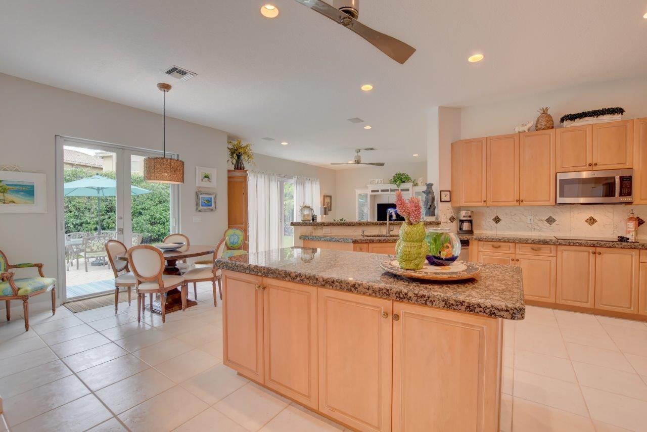 1715 Southwest 2nd Avenue Boca Raton, FL 33432 - Photo 26 of 71 Kitchen
