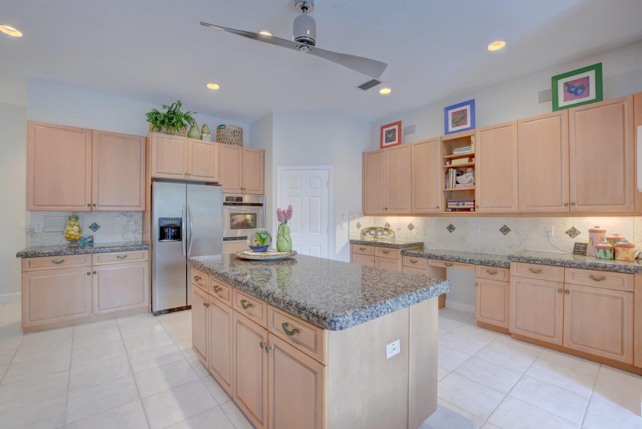 1715 Southwest 2nd Avenue Boca Raton, FL 33432 - Photo 30 of 71 Kitchen