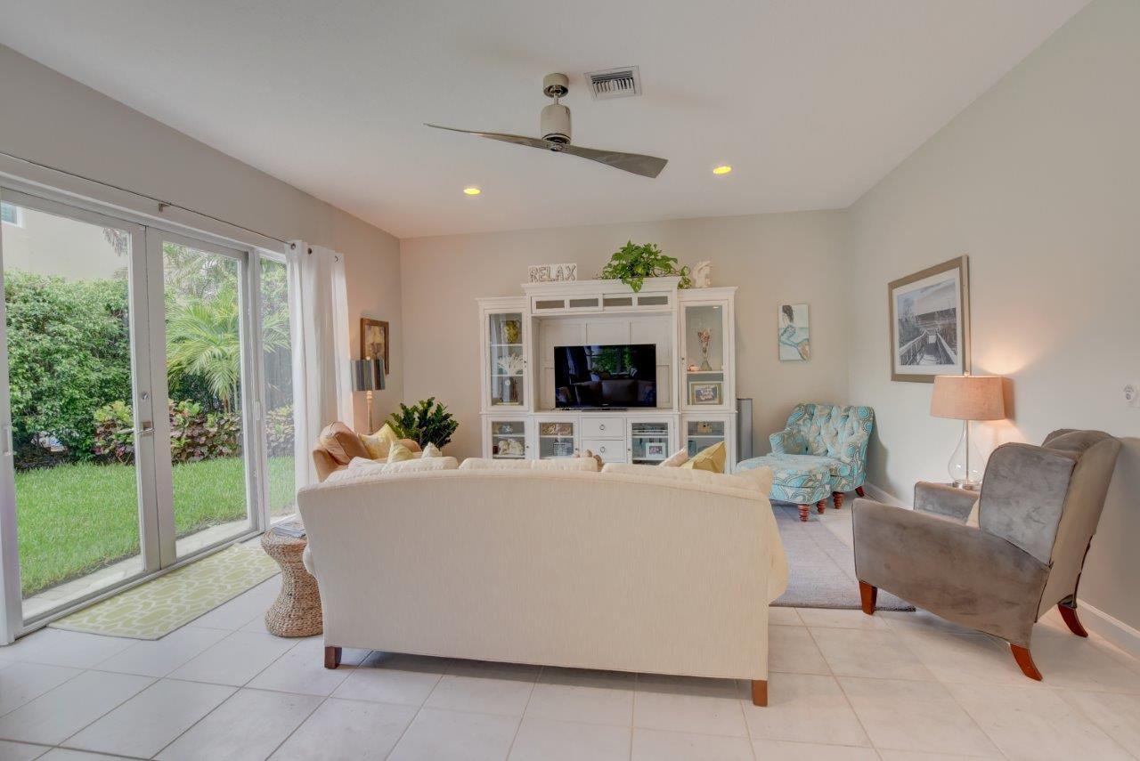 1715 Southwest 2nd Avenue Boca Raton, FL 33432 - Photo 33 of 71 Family Room