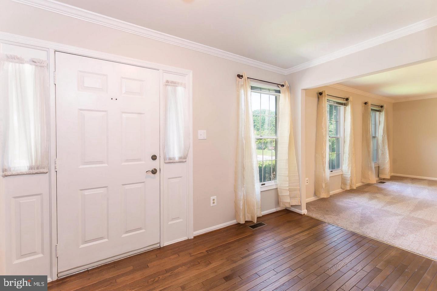 130 Summit Hall Road Gaithersburg, MD 20877 - Photo 2 of 28