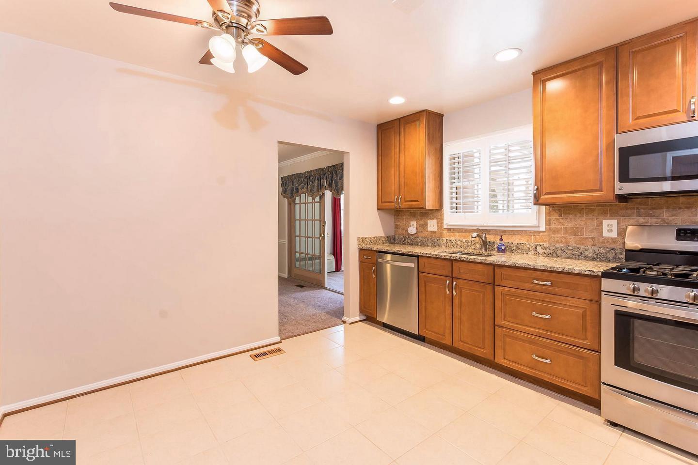130 Summit Hall Road Gaithersburg, MD 20877 - Photo 6 of 28
