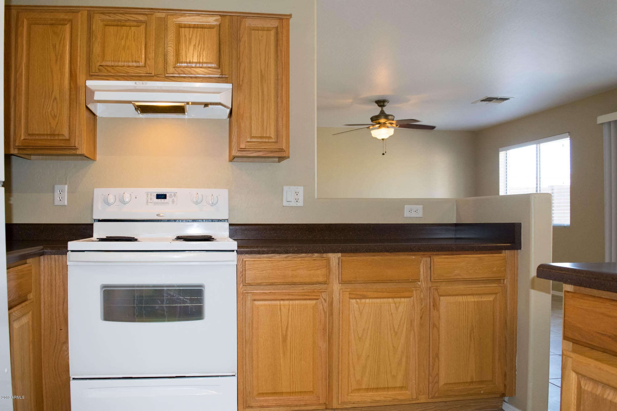 13018 West Lawrence Road Glendale, AZ 85307 - Photo 3 of 26 DSC_0996