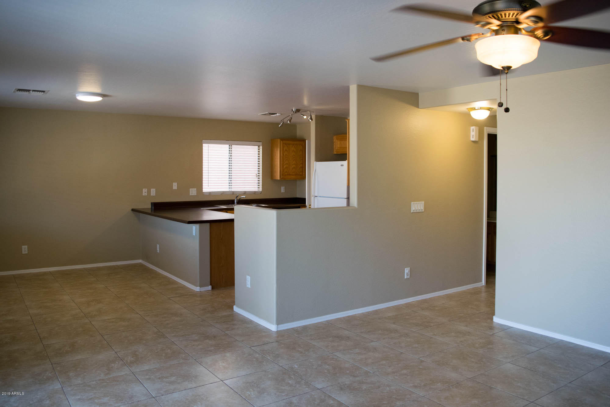 13018 West Lawrence Road Glendale, AZ 85307 - Photo 6 of 26 DSC_0993