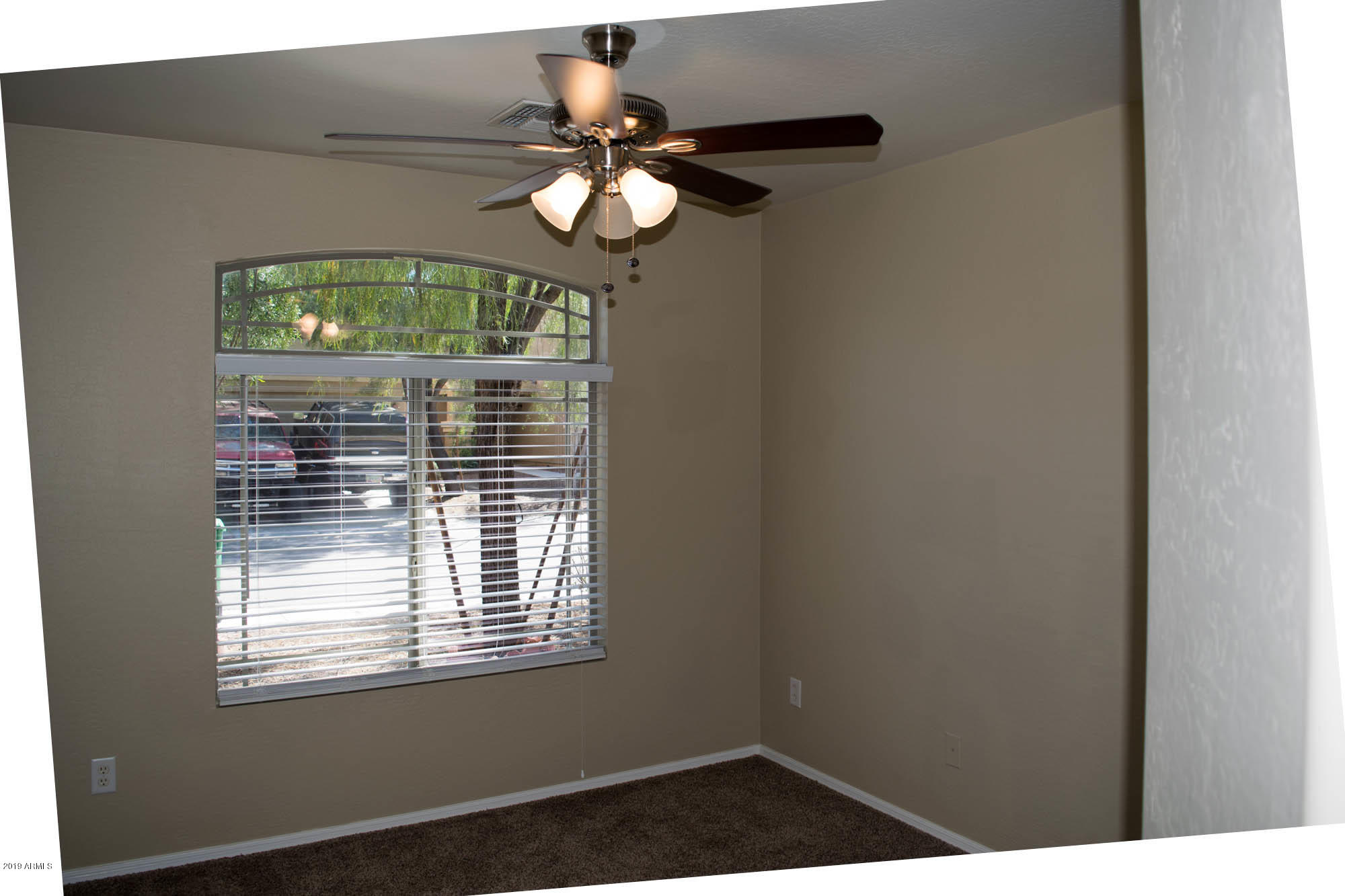 13018 West Lawrence Road Glendale, AZ 85307 - Photo 10 of 26 DSC_0002
