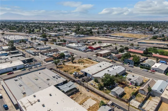 $199,000 | 426 East 18th Street, Bakersfield, CA 93305