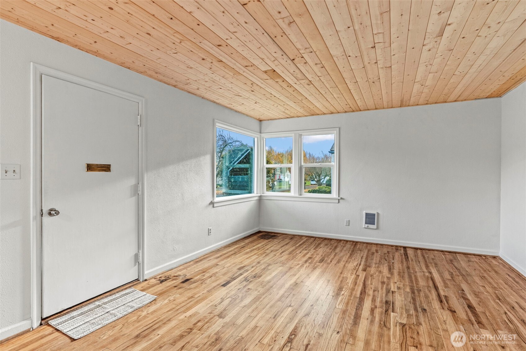 541 24th Avenue Longview, WA 98632 - Photo 5 of 21