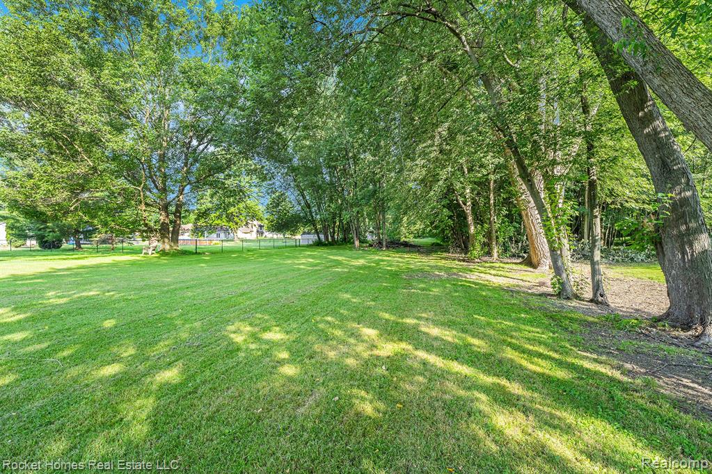 47429 Sugarbush Road Chesterfield, MI 48047 - Photo 7 of 28