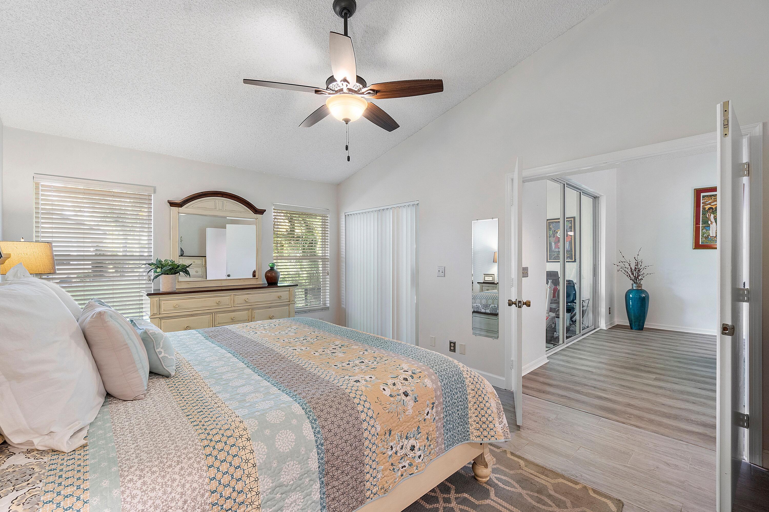 11143 Autoro Court Boca Raton, FL 33498 - Photo 19 of 35 11143 MB