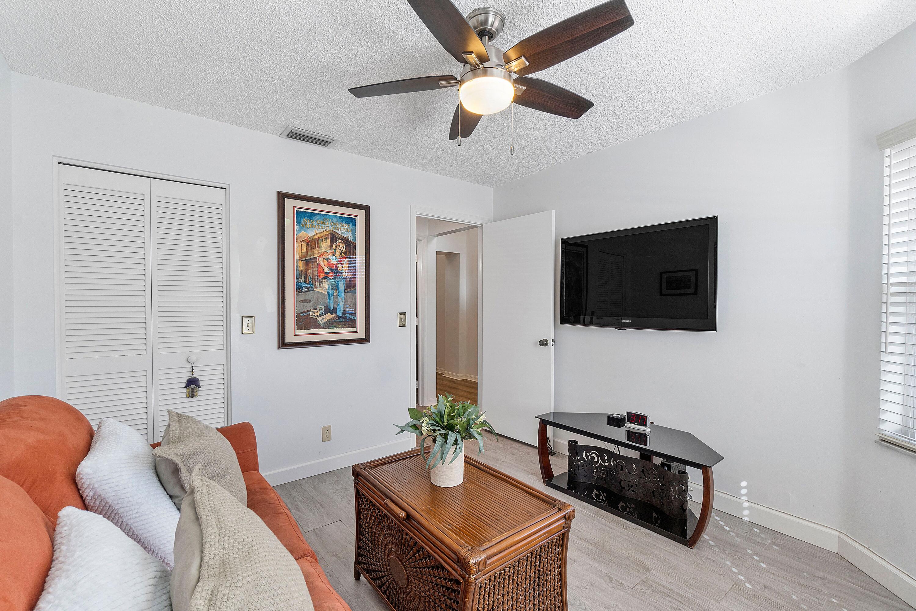 11143 Autoro Court Boca Raton, FL 33498 - Photo 9 of 35 11143 Bdrm 1