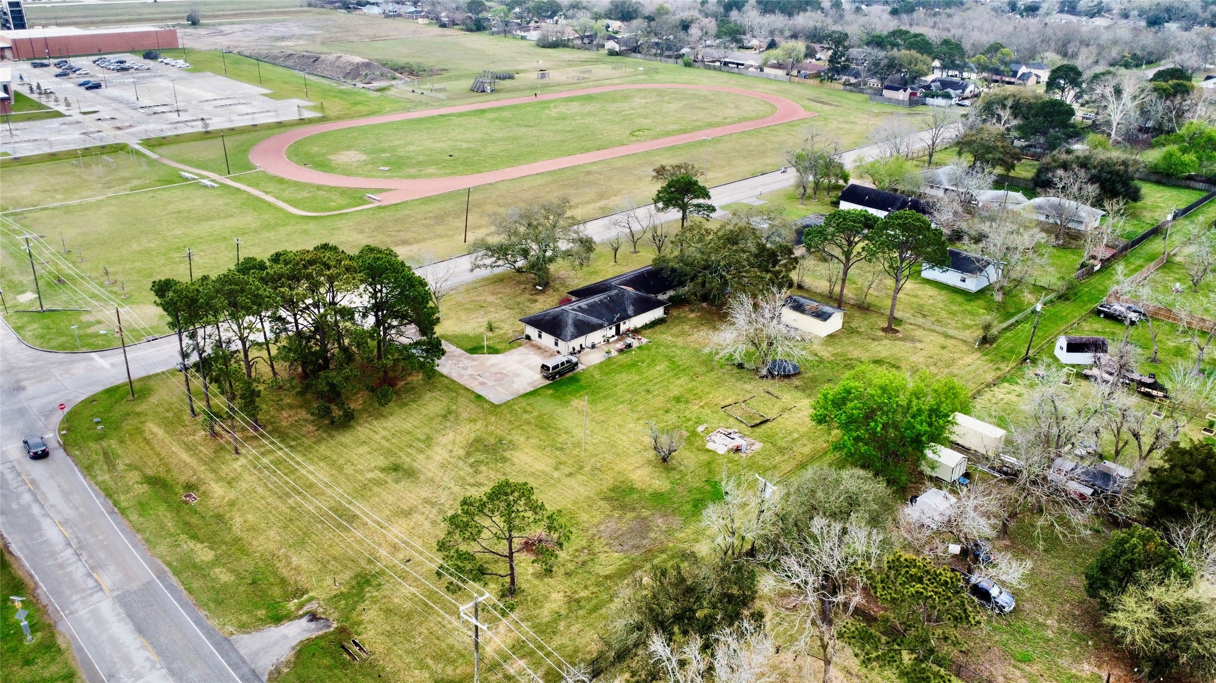 901 North Amburn Road Texas City, TX 77591 - Photo 5 of 28