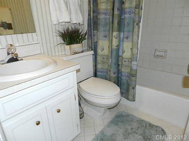 11085 Painted Tree Road Charlotte, NC 28226 - Photo 12 of 16 Gallery Image 12