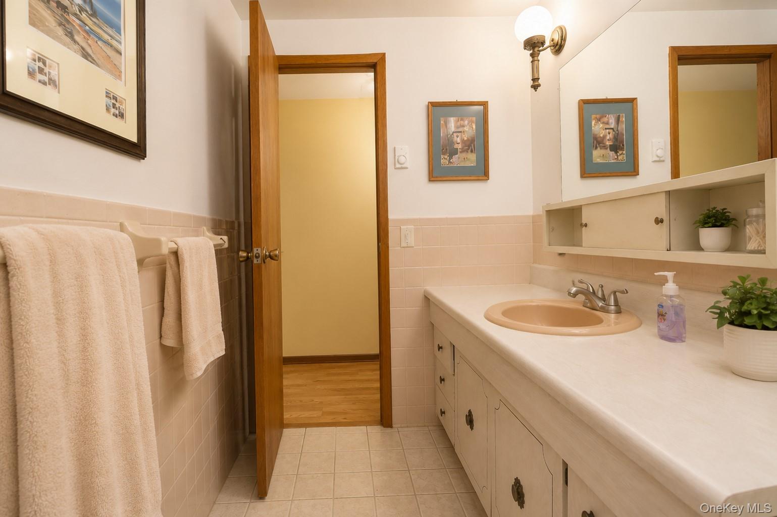 740 Wallkill Avenue Wallkill, NY 12589 - Photo 23 of 46 Gallery Image 23