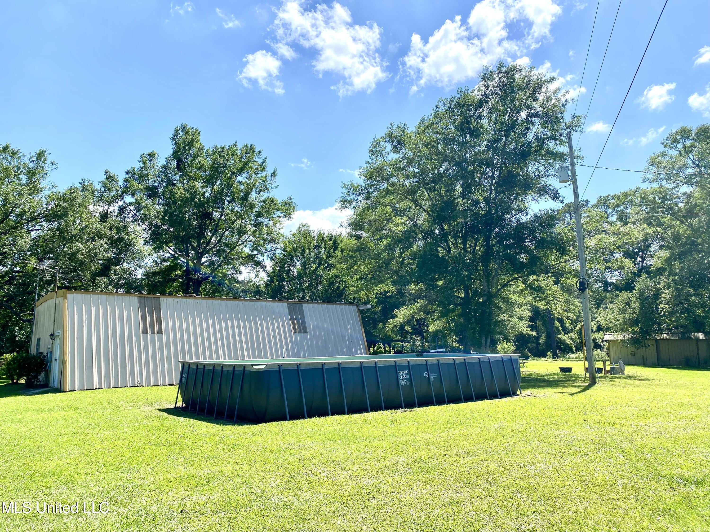 104 Baucum Road Carriere, MS 39426 - Photo 38 of 68 38, Shop, IMG_3568