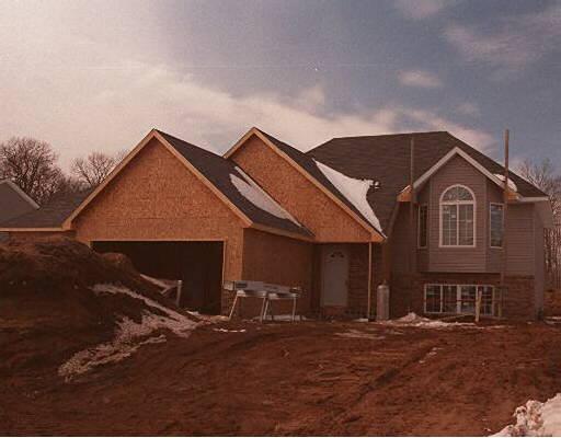 607 Riverside Court North Branch, MN 55056 - Photo 1 of 1 Gallery Image 1