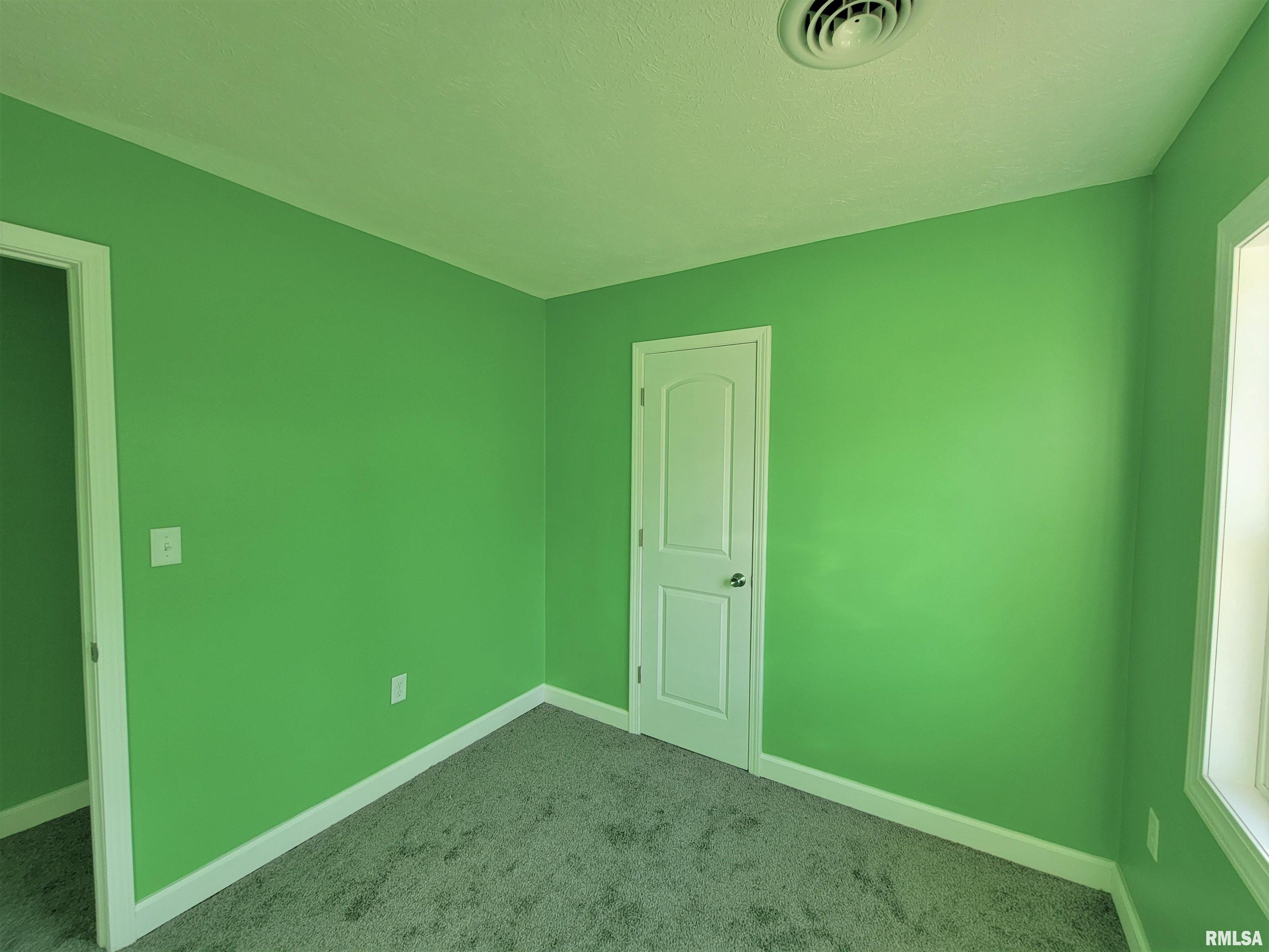 1912 Witchazel Drive Springfield, IL 62703 - Photo 14 of 17