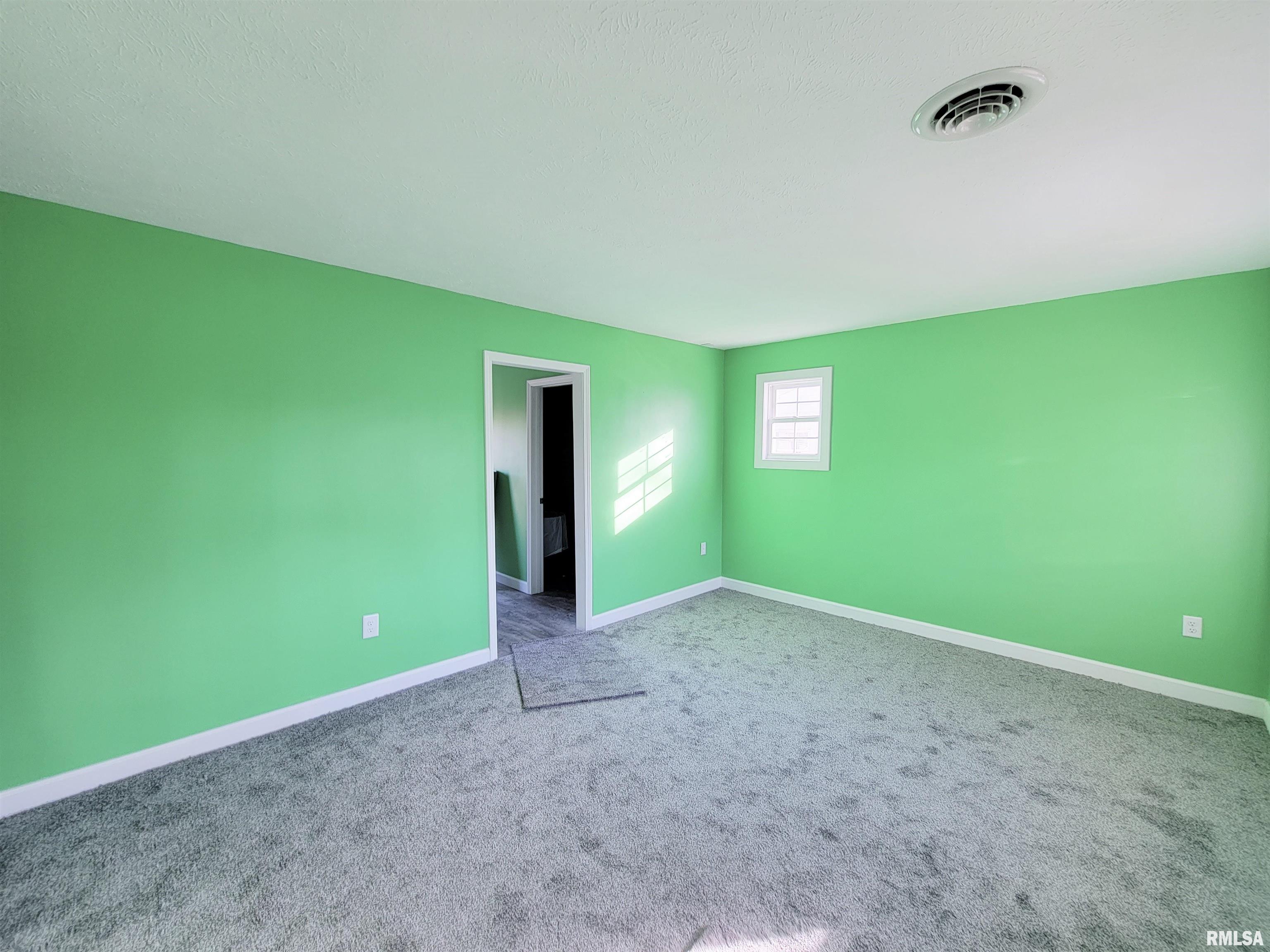 1912 Witchazel Drive Springfield, IL 62703 - Photo 2 of 17